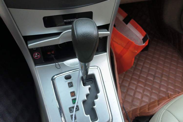 Used Toyota Corolla 2011 1.6L Automatic GL Gear Lever