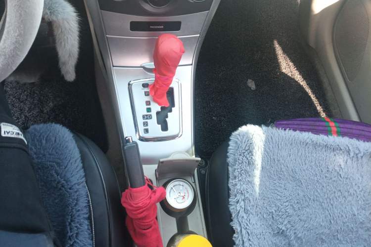 Used Toyota Corolla 2011 1.6L Automatic GL Gear Lever