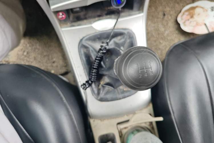 Used Toyota Corolla 2011 1.6L Manual GL Gear Lever