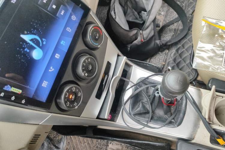 Used Toyota Corolla 2011 1.6L Manual GL Gear Lever