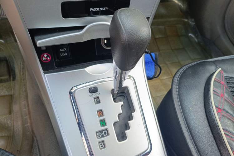 Used Toyota Corolla 2011 1.8L CVT GL-i Gear Lever
