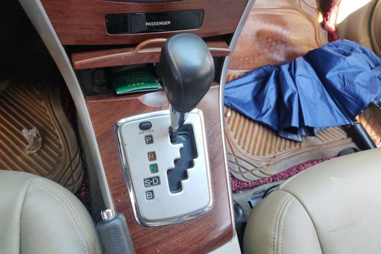 Used Toyota Corolla 2011 1.8L CVT GL-i Gear Lever