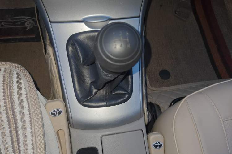 Used Toyota Corolla 2011 1.6L Manual GL Gear Lever