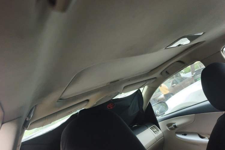 Used Toyota Corolla 2011 1.8L CVT GL-i Headliner