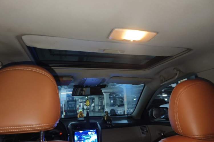 Used Toyota Corolla 2011 1.6L Automatic GL Sunroof Version Headliner