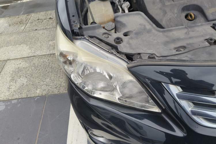 Used Toyota Corolla 2011 1.6L Automatic GL Right Front Headlight