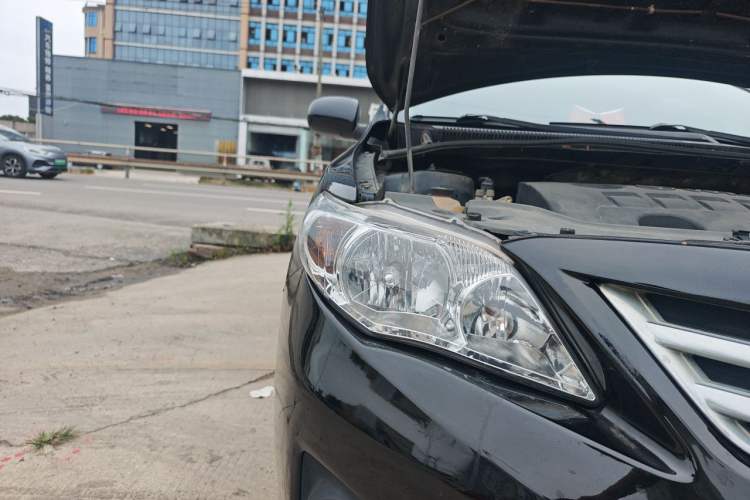 Used Toyota Corolla 2011 1.6L Automatic GL Right Front Headlight