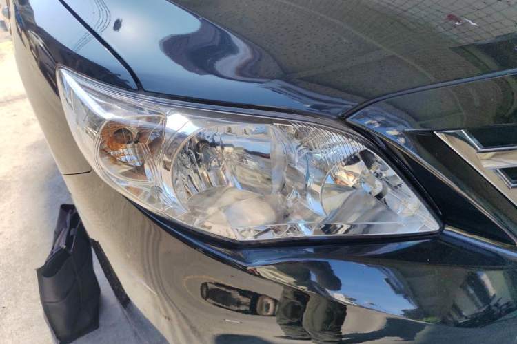 Used Toyota Corolla 2011 1.8L CVT GL-i Right Front Headlight