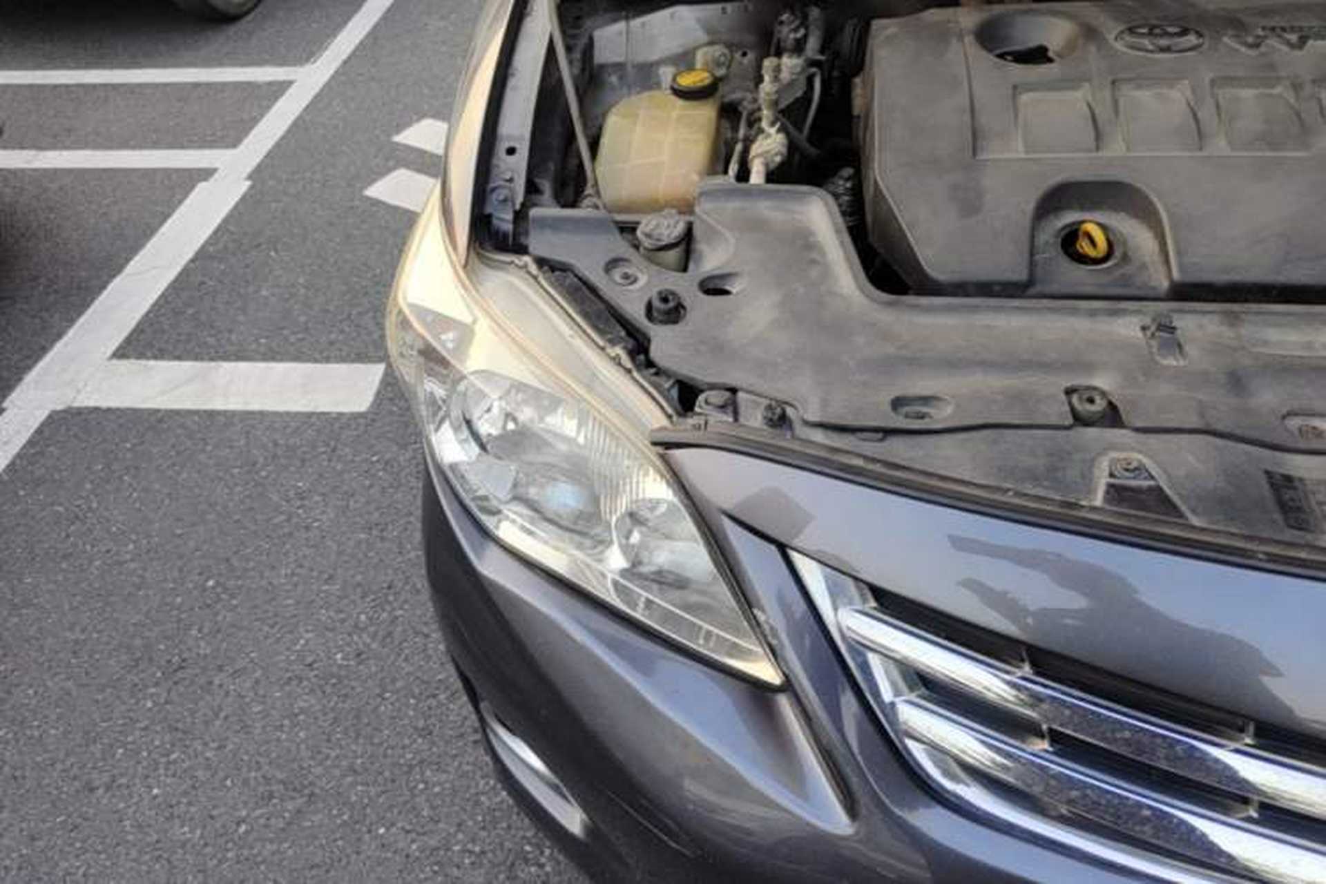 Used Toyota Corolla 2011 1.6L Automatic GL Right Front Headlight