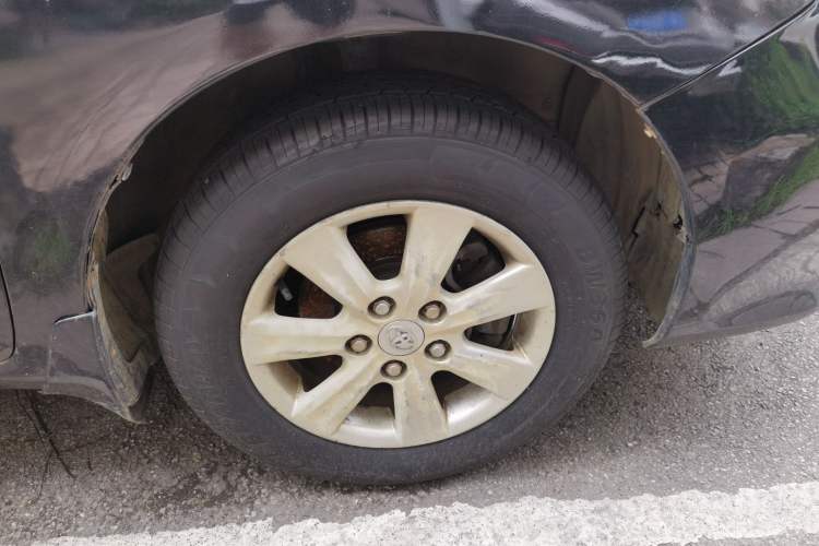 Used Toyota Corolla 2011 1.6L Manual GL Right Front Wheel Hub