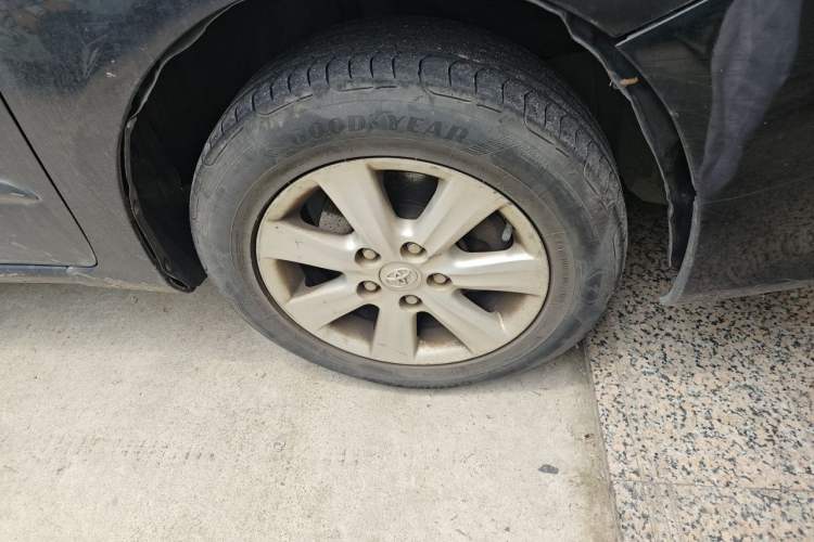 Used Toyota Corolla 2011 1.6L Manual GL Right Front Wheel Hub