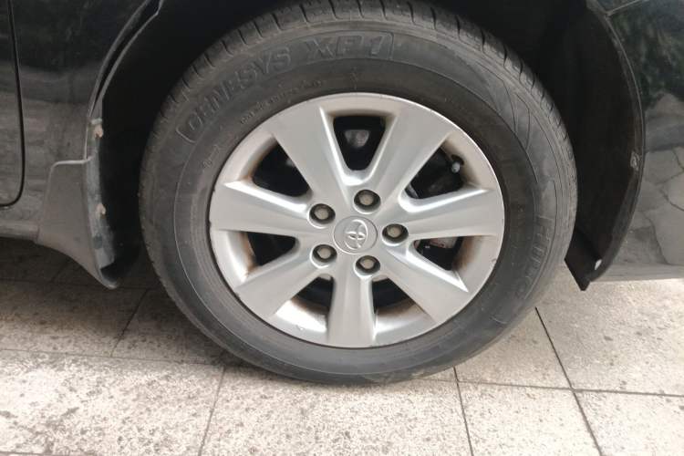 Used Toyota Corolla 2011 1.6L Manual GL Right Front Wheel Hub