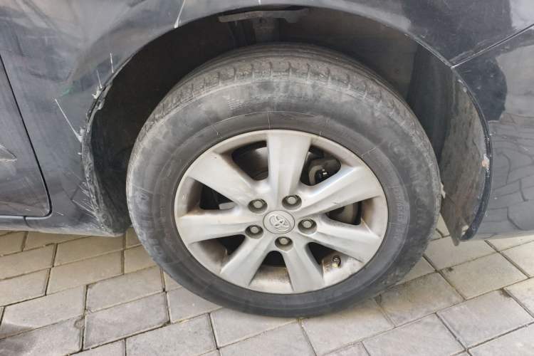 Used Toyota Corolla 2011 1.6L Manual GL Right Front Wheel Hub