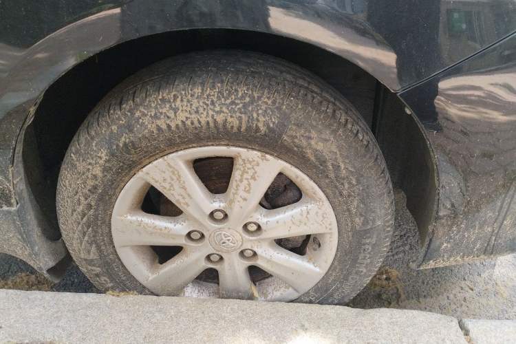 Used Toyota Corolla 2011 1.6L Manual GL Right Front Wheel Hub