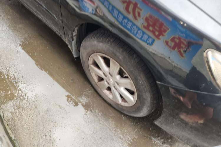 Used Toyota Corolla 2011 1.6L Automatic GL Right Front Wheel Hub