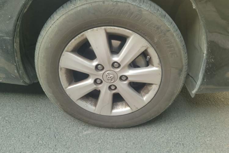 Used Toyota Corolla 2011 1.6L Automatic GL Right Front Wheel Hub