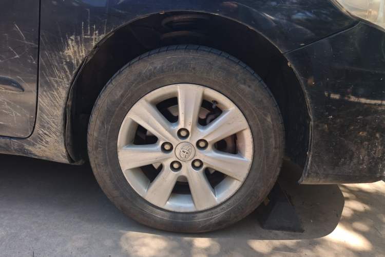 Used Toyota Corolla 2011 1.6L Automatic GL Right Front Wheel Hub