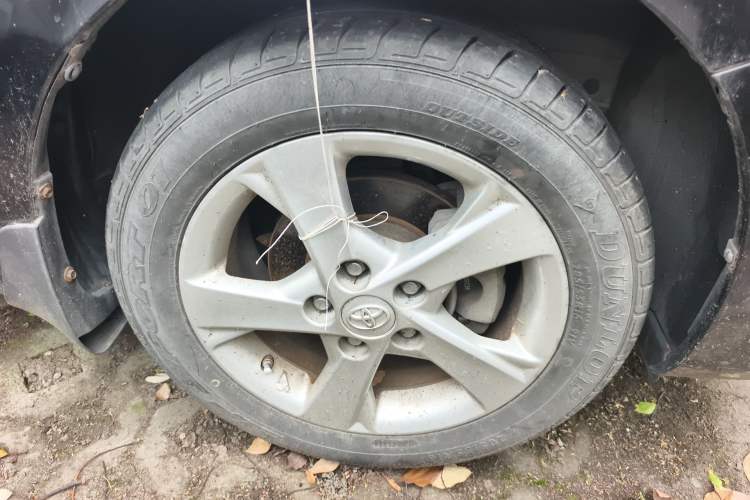 Used Toyota Corolla 2011 1.8L CVT GL-i Right Front Wheel Hub