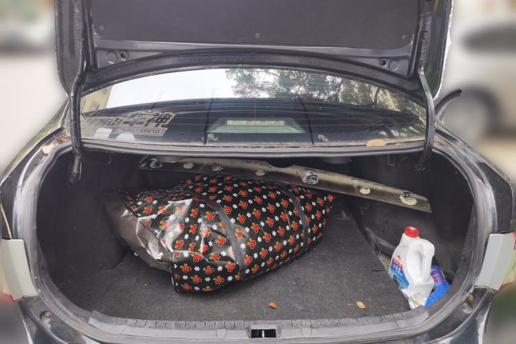 Used Toyota Corolla 2011 1.6L Manual GL Trunk