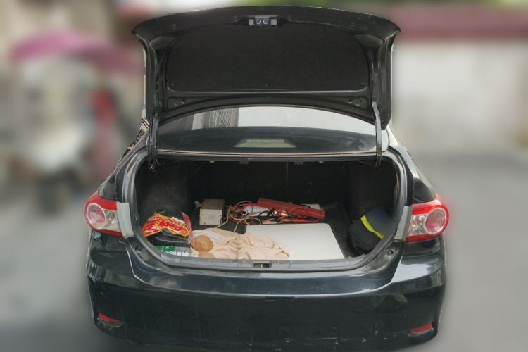 Used Toyota Corolla 2011 1.6L Manual GL Trunk