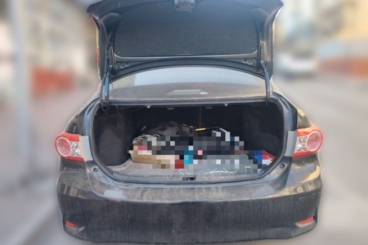 Used Toyota Corolla 2011 1.6L Automatic GL Sunroof Version Trunk