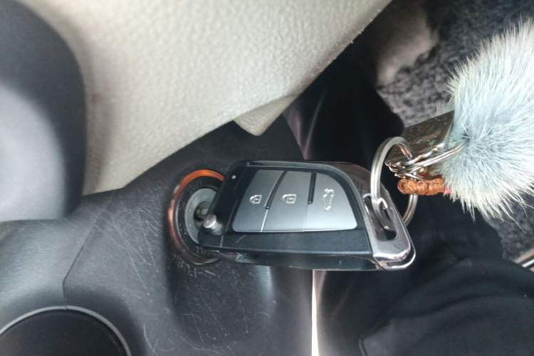 Used Toyota Corolla 2011 1.6L Automatic GL Vehicle Key
