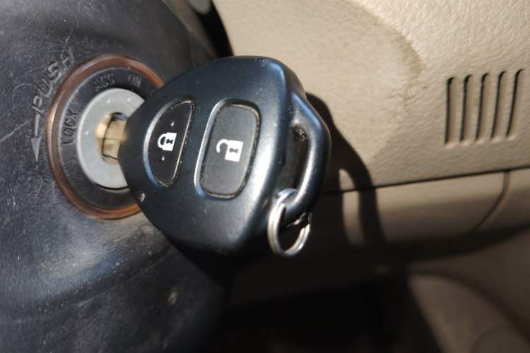 Used Toyota Corolla 2011 1.8L CVT GL-i Vehicle Key