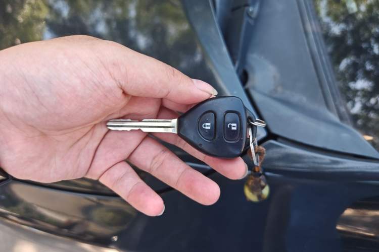 Used Toyota Corolla 2011 1.6L Automatic GL Vehicle Key