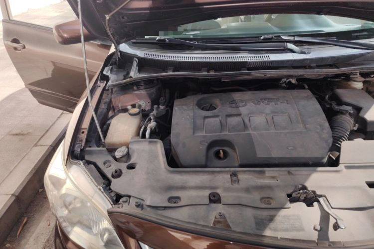 Used Toyota Corolla 2011 1.6L Automatic GL Engine Bay Right