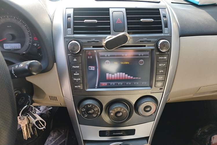 Used Toyota Corolla 2011 1.6L Automatic GL Audio And AC Panel