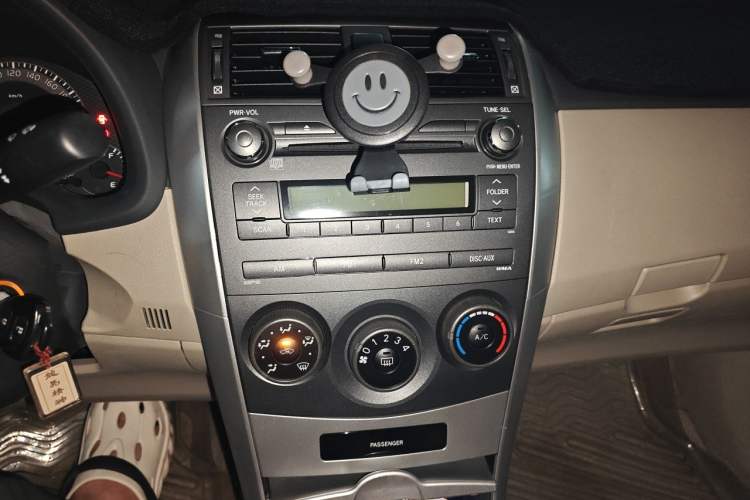 Used Toyota Corolla 2011 1.6L Automatic GL Audio And AC Panel