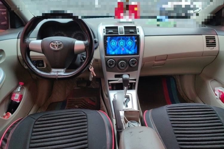 Used Toyota Corolla 2011 1.6L Automatic GL Center Console