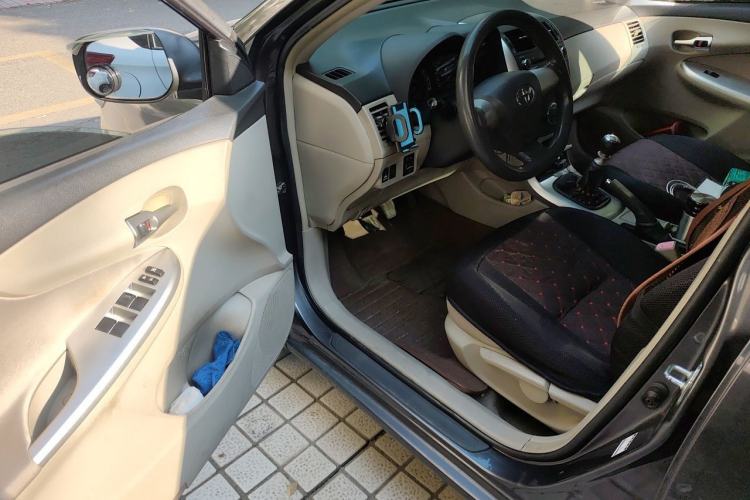 Used Toyota Corolla 2011 1.8L Manual GL-i Driver Seat