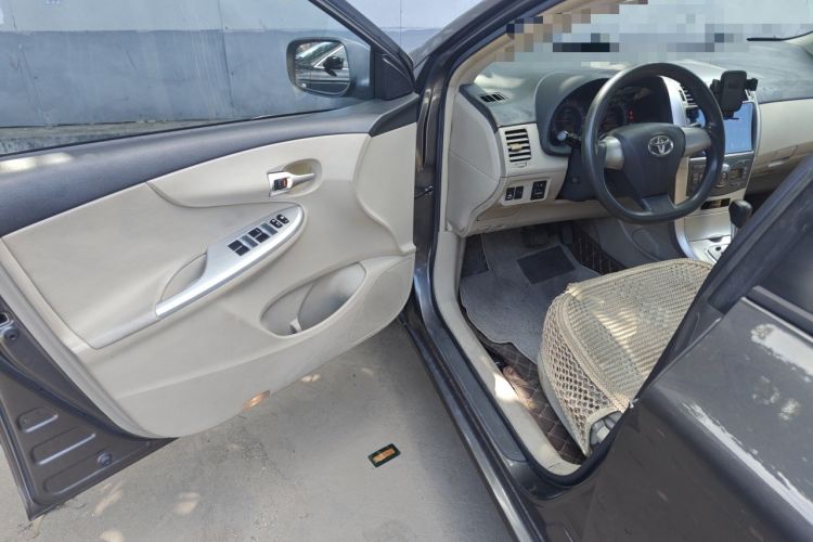 Used Toyota Corolla 2011 1.8L CVT GL-i Driver Seat