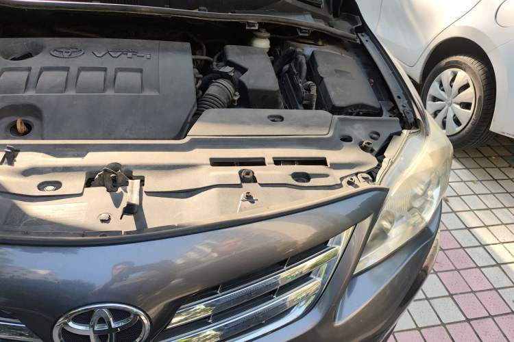 Used Toyota Corolla 2011 1.8L Manual GL-i Engine Bay Left