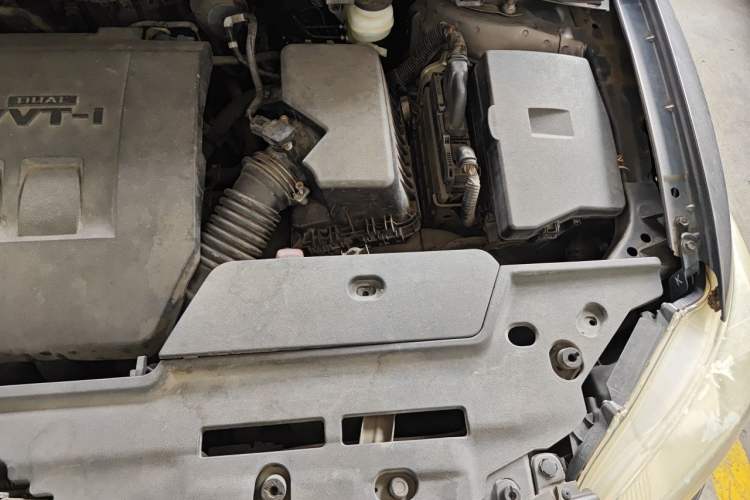 Used Toyota Corolla 2011 1.6L Automatic GL Engine Bay Left