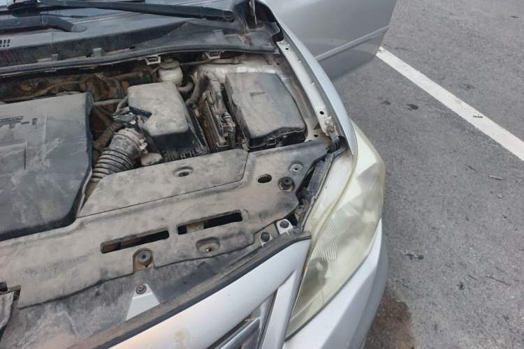 Used Toyota Corolla 2011 1.6L Manual GL Sunroof Edition Engine Bay Left