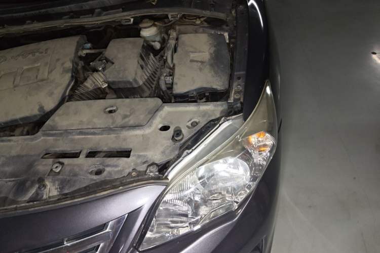 Used Toyota Corolla 2011 Edition Commemorative 1.6L Automatic GL Engine Bay Left