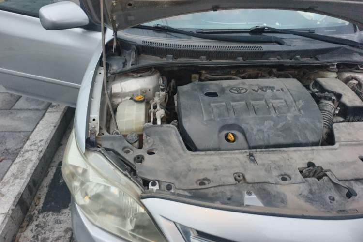 Used Toyota Corolla 2011 1.6L Manual GL Sunroof Edition Engine Bay Right