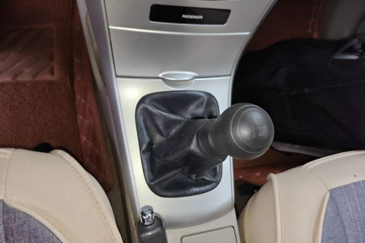 Used Toyota Corolla 2011 1.6L Manual GL Gear Lever