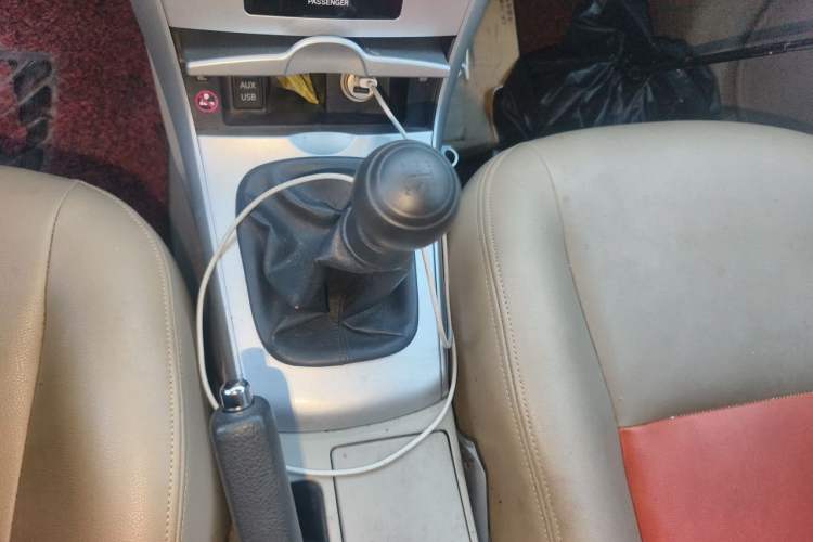 Used Toyota Corolla 2011 1.6L Manual GL Sunroof Edition Gear Lever