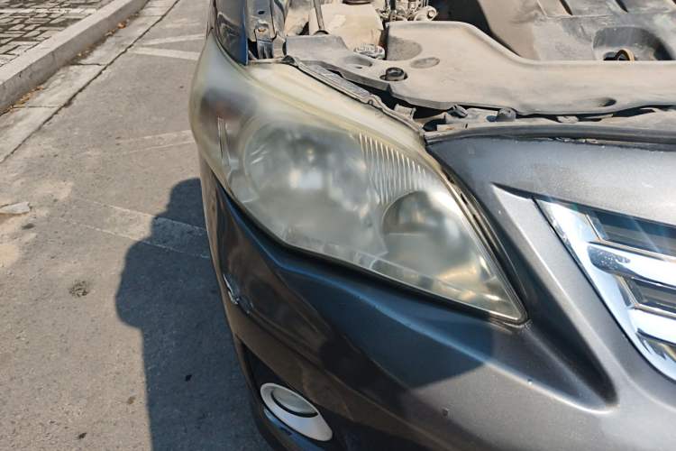 Used Toyota Corolla 2011 1.6L Automatic GL Right Front Headlight