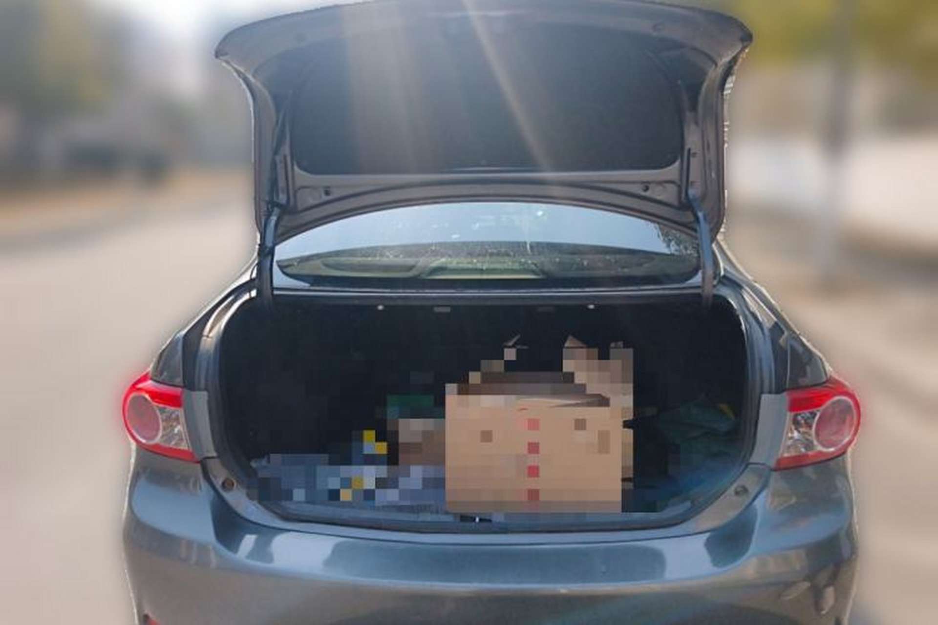 Used Toyota Corolla 2011 1.6L Automatic GL Trunk