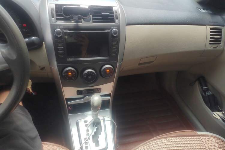Used Toyota Corolla 2011 1.6L Automatic GL Audio And AC Panel