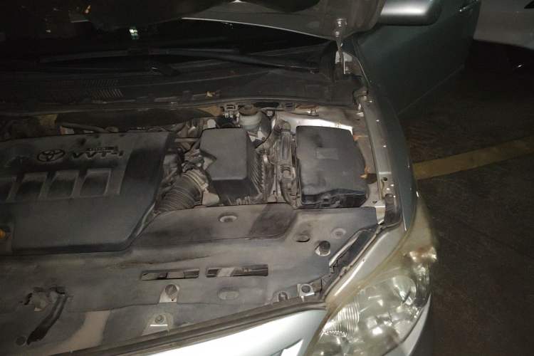 Used Toyota Corolla 2011 1.8L CVT GL-i Engine Bay Left