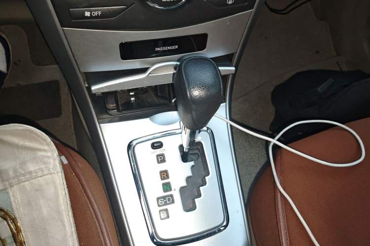 Used Toyota Corolla 2011 1.8L CVT GL-i Gear Lever