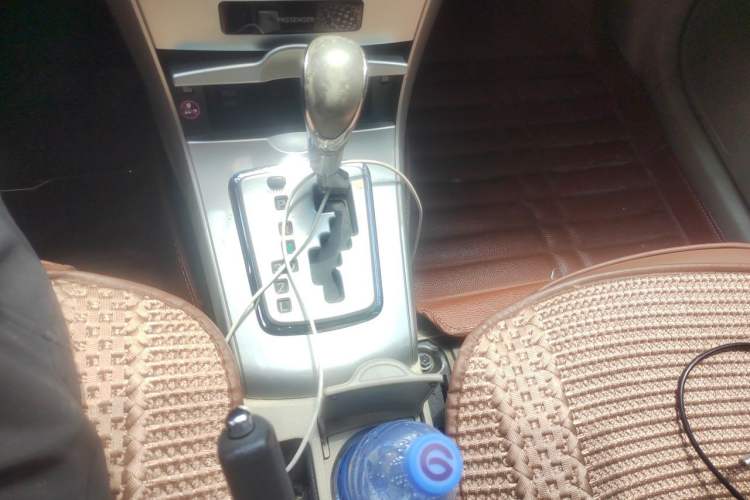 Used Toyota Corolla 2011 1.6L Automatic GL Gear Lever