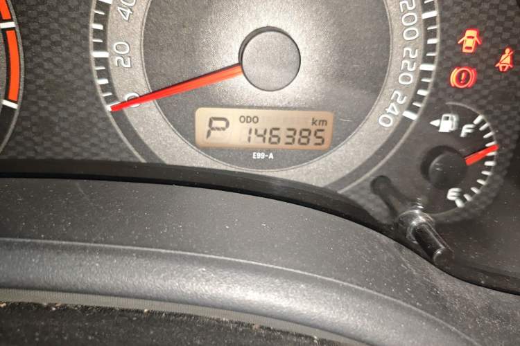 Used Toyota Corolla 2011 1.8L CVT GL-i Odometer Close Up