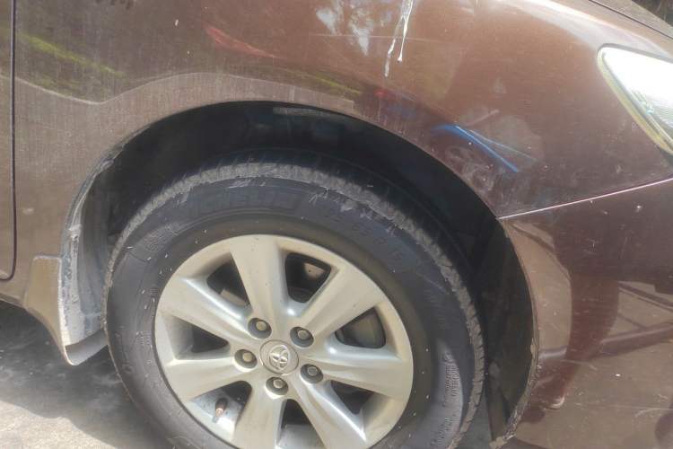 Used Toyota Corolla 2011 1.6L Automatic GL Right Front Wheel Hub