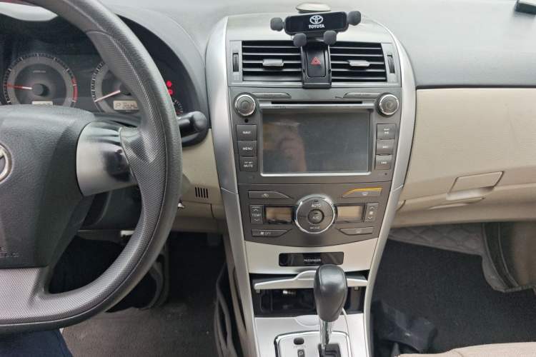 Used Toyota Corolla 2011 1.8L CVT GL-i Audio And AC Panel